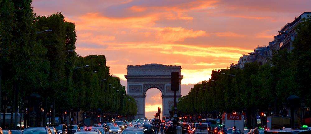 L'un des plus belles avenues du monde - L'Avenue des Champs-Elysées