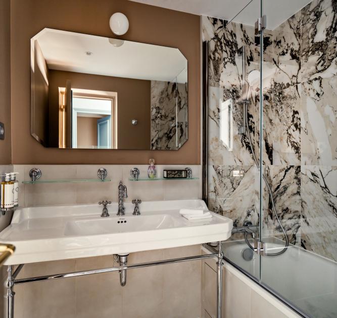 Hôtel Duquesne Eiffel 4 étoiles - Chambre - Salle de bain